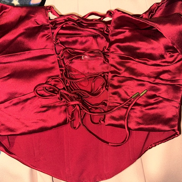 House of CB 'Una' Ruby Lace-Back Corset Satin Top Small - Picture 13 of 15